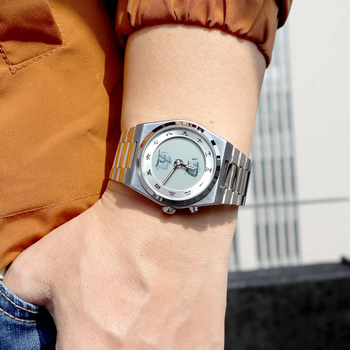FORM 00¥ by CHRONOFORM — analog-digital watch with deep blue dial and Chinese numeral-inspired markers